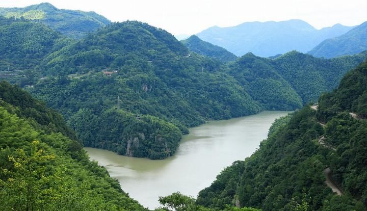 利奇马台风后，水库泄洪，第一次看见
