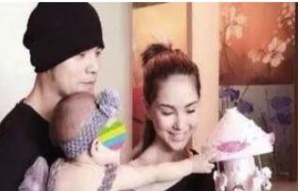 郑爽父亲发文怒怼谣言霸气护女 盘点娱乐圈老父亲宠女儿N种方式