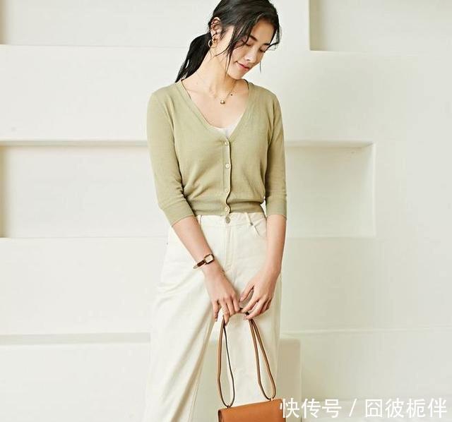 「小黑」就知道“小黑裤”?这条裤子更好穿!显瘦显高还有气质