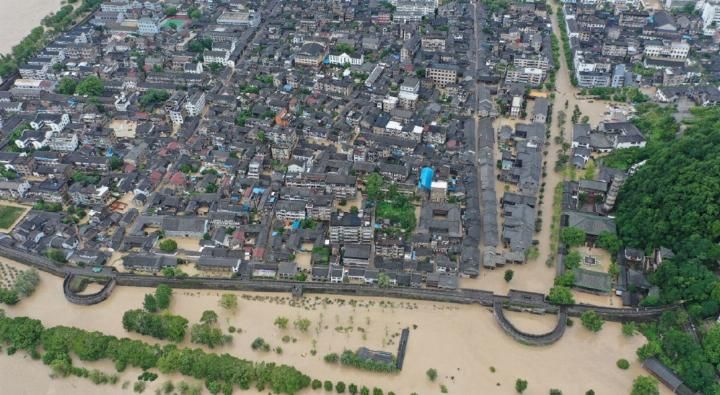 台风淹没的浙江临海，500米高空航拍灾难之前的临海有多美
