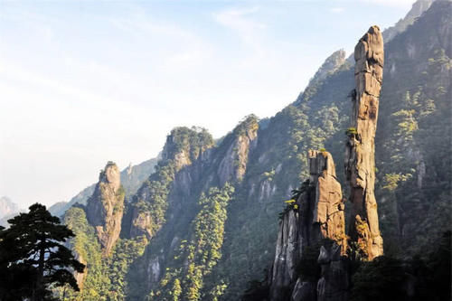 国庆旅游好去处！此山风景不逊色于黄山，虽是名山却少有人提及！