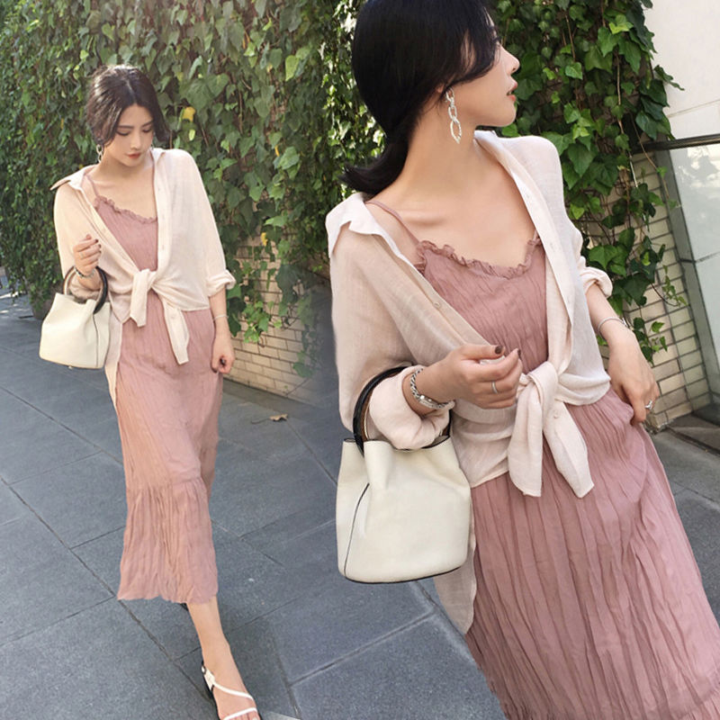 天呐!老婆穿上今年流行的小香风套装，年轻又好看，美若天仙