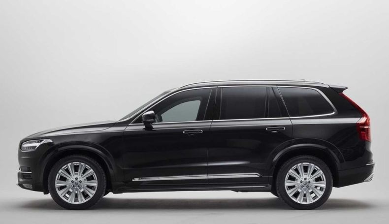  「保时捷卡宴」沃尔沃XC90价格到冰点，比宝马X5便宜25万，为啥就是卖不过