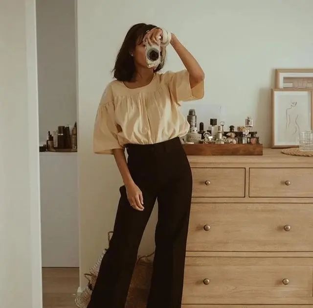  气质@早春流行一种穿法,叫“衬衫+阔腿裤”,气质又显瘦,明星都爱穿