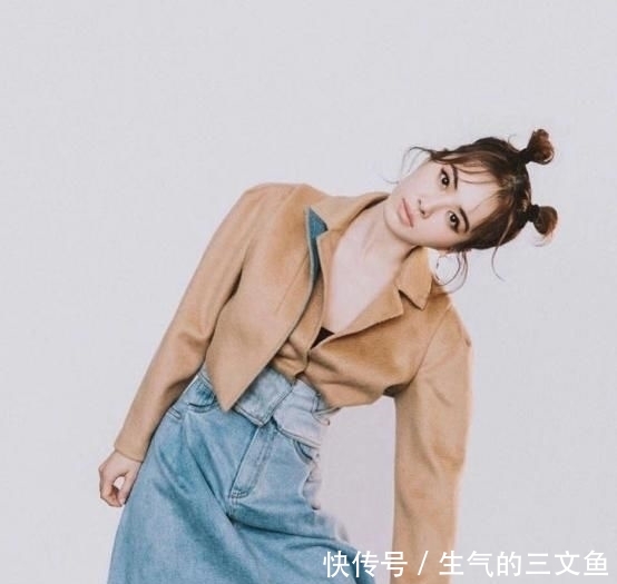  『也敢』蔡依林太大胆了吧！这种裤子也敢穿上台，林志玲穿也得想一想