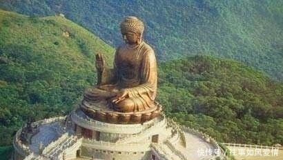  「观音像」这尊观音像比自由女神像还要高15米，中国的超级大佛