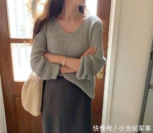 『最常见』“莫兰迪”搭配雷区不少,不想自己搭配像男生,这几套搭配得细品