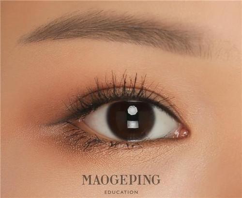 学会这样画眼妆，妹纸们都能拥有超迷人电眼