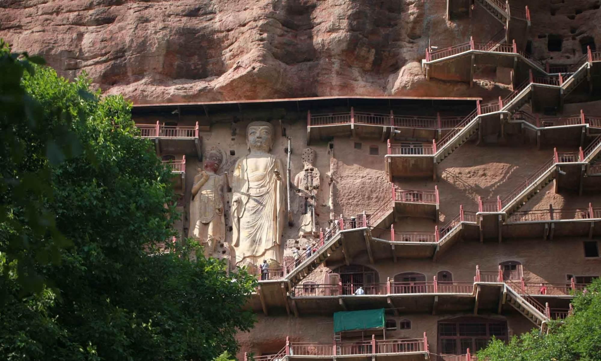 一佛二侍者二菩萨，闻名遐迩的麦积山石窟，你有去到过吗？