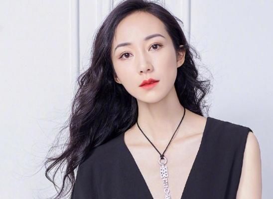 感觉■女人不管留长发还是短发,注意好这3件事,显脸小更显年轻!