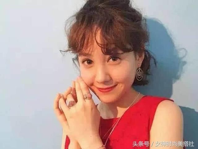 圆脸女孩换了这个发型，脸小了不止一圈哦