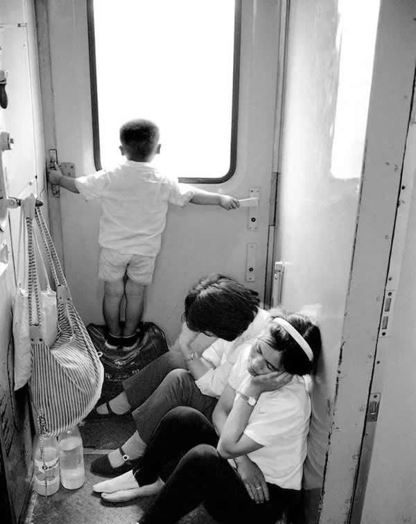  [回忆]这一组绿皮火车的老照片，承载了我们太多太多的回忆