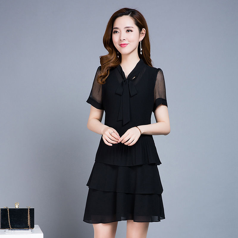 快来一饱眼福吧!瞧下面女人穿这“勾魂裙”，性感迷人，美到犯规