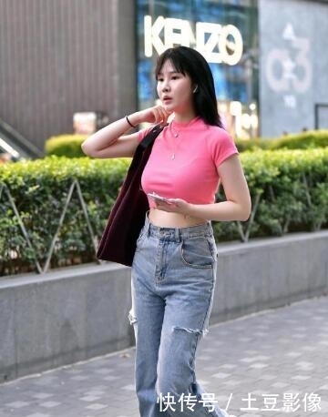  唯俏■街拍图片，小姐姐高跟唯妙唯俏，彰显美女范