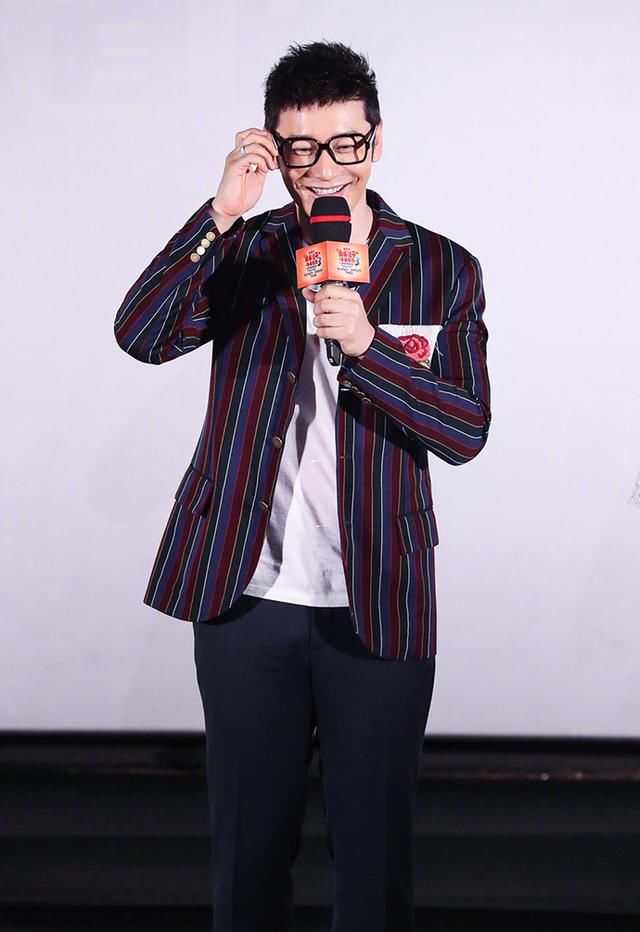 黄晓明尹正苏有朋不仅穿同款西装，连造型都相似，你们商量好的？