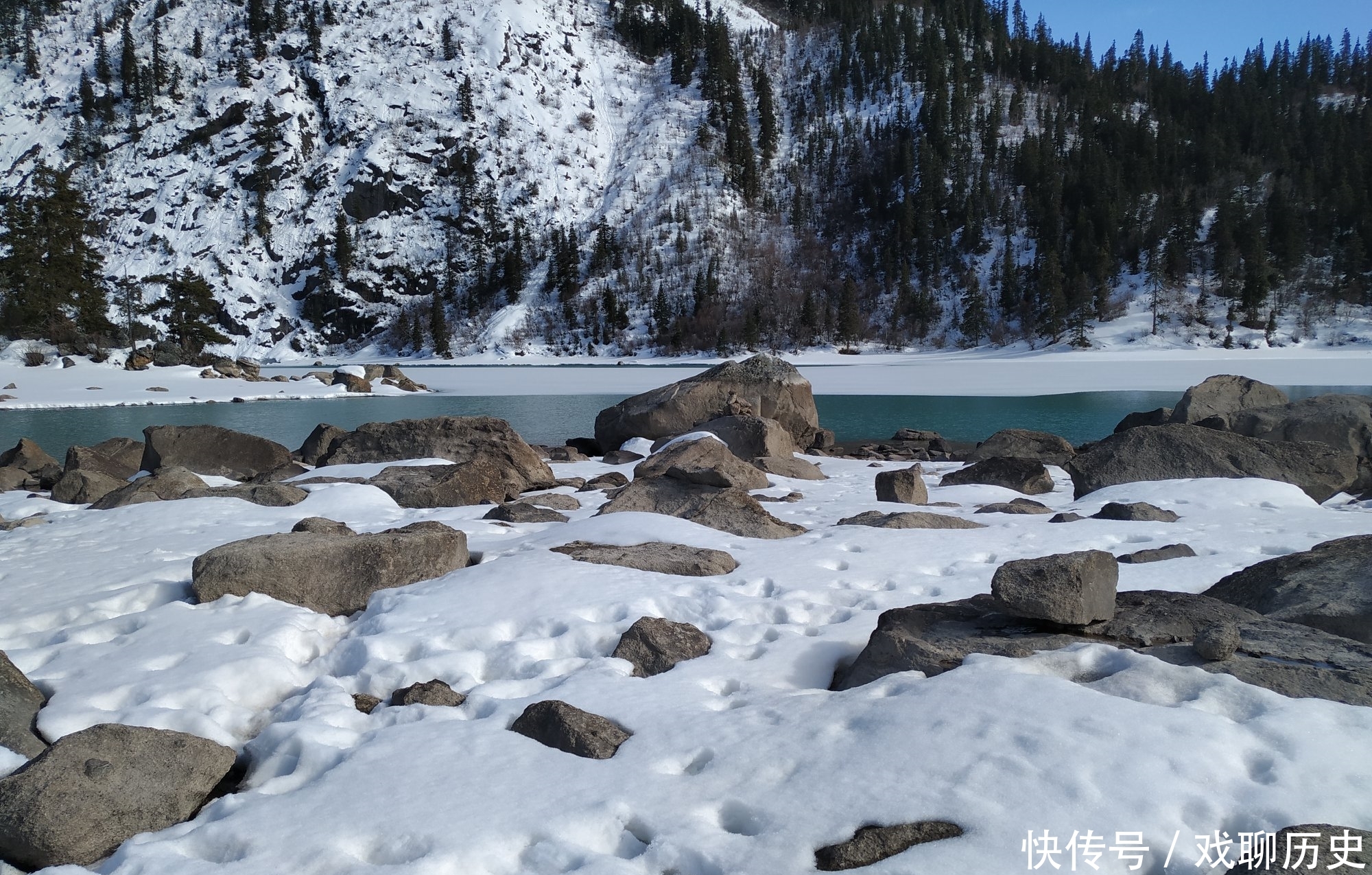 雅鲁藏布江的源头，西藏然乌湖