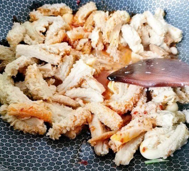 芹菜■芹菜梗爆炒牛肚,超级下饭哦!