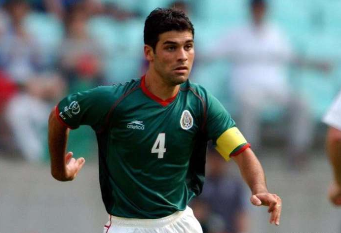世界杯又一历史时刻: 墨西哥队长创造新纪录, 他
