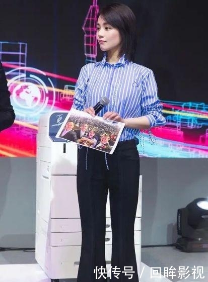 女人:有气质的女人都不穿阔腿裤了,今年流行钟摆裤,时髦有气质