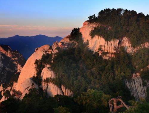 华山不止有长空栈道，还有这三大“怪象”，至今都没有合理解释！