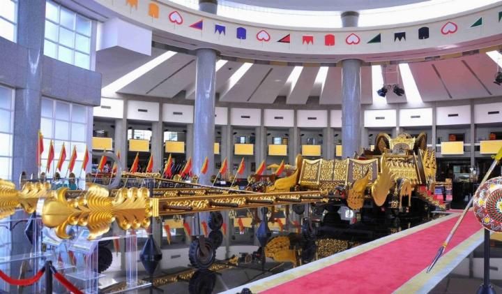  [医院]中国有个邻国，财富超迪拜，念书上医院不用花钱