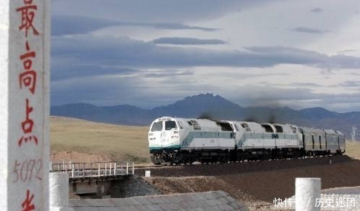 一辆需要签“生死状”的列车，几乎趟趟爆满，乘客：多危险我都去