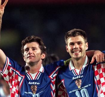 传承！莫德里奇致谢前辈，台下的博班感动落泪