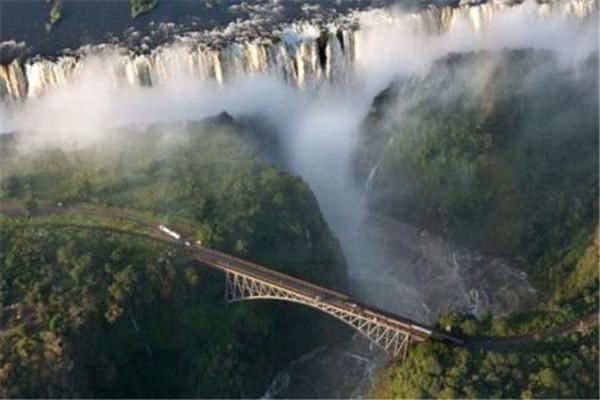 世界之最：世界上最可怕的四座桥，中国也有