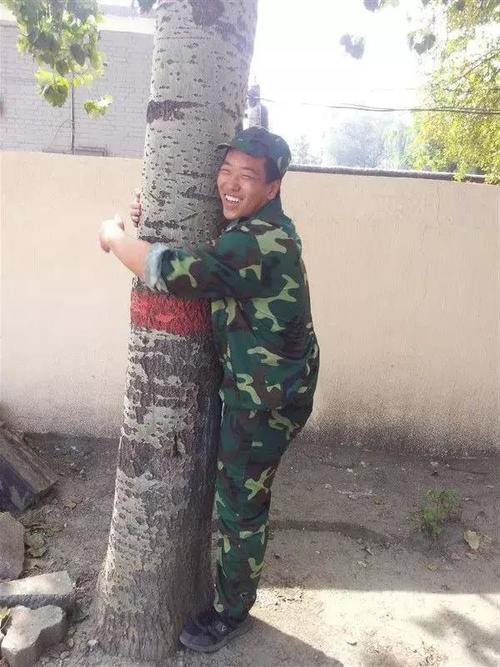 曾经200斤被人嫌太胖 瘦到120斤又被嫌瘦!如今穿衣显瘦脱衣有肉