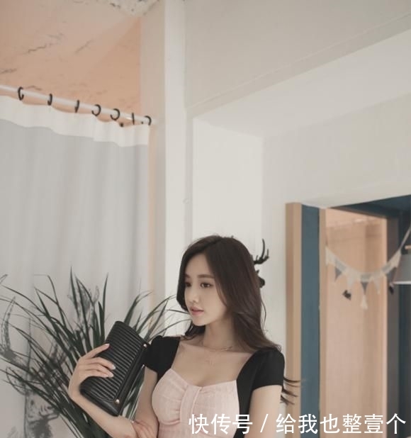  拼接@孙允珠：蝴蝶结文胸撞色拼接层叠衣裙写真