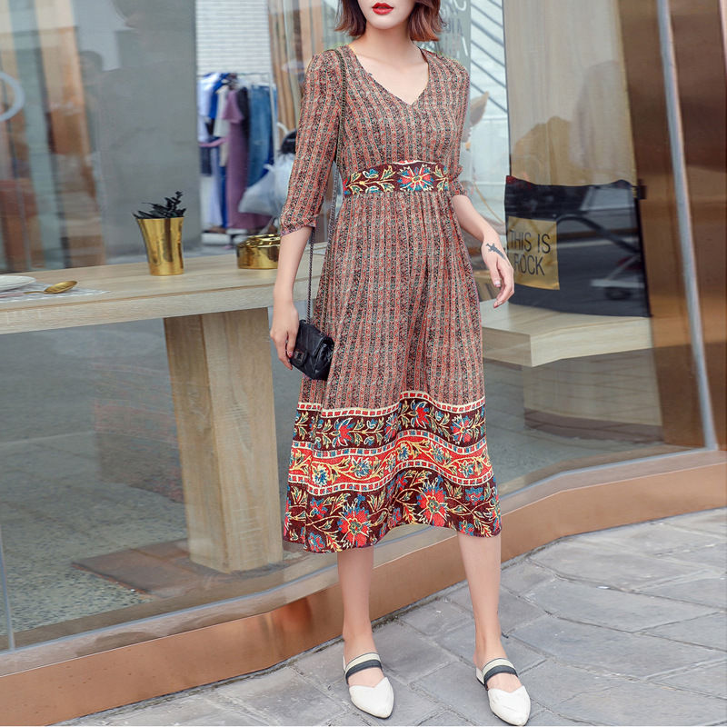 这些连衣裙已上架,一周内都卖断货了,赶紧给美美的老婆买几套吧