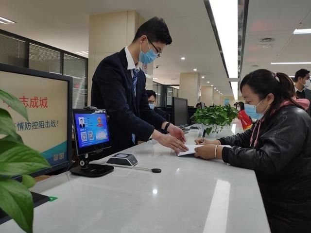  『企业家』新办企业收到政策服务“大礼包”，济南诚邀各地企业家成为泉城“市民”