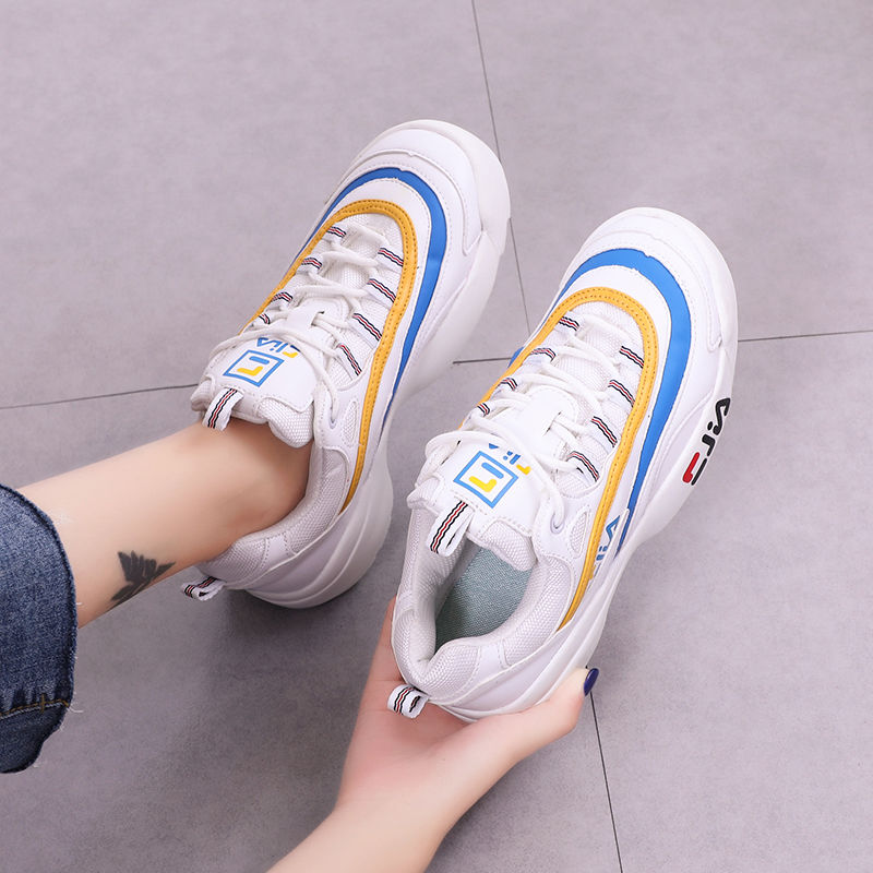 单鞋好看不增高,恨天高性感却累脚;国庆这么穿,舒适漂亮的偷乐