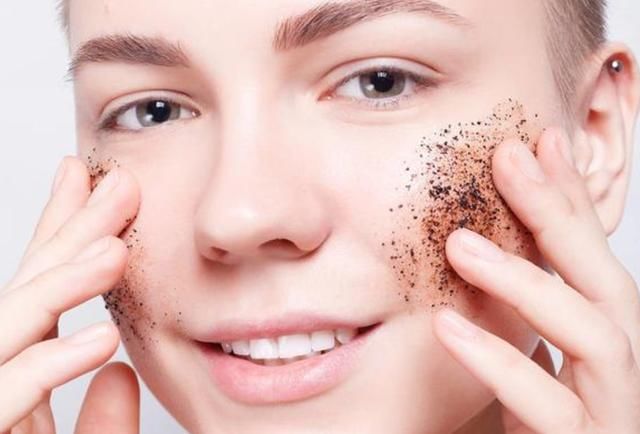螨虫就是皮肤“祸星”,4异象出现,表示螨虫一步步霸占你的脸