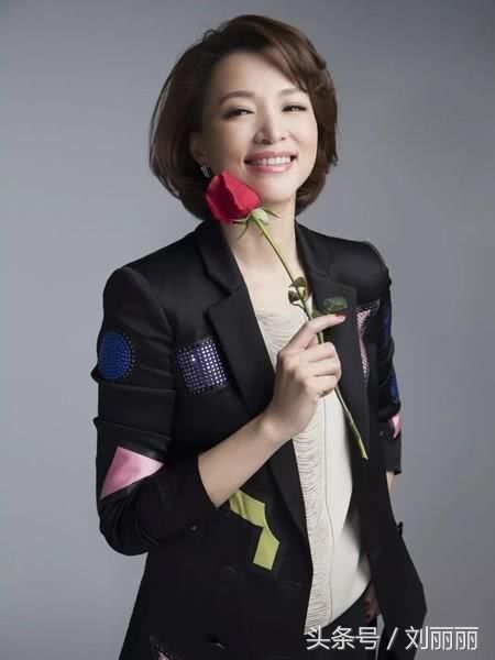 女人过了40发型别瞎剪，有这5款发型就够了，优雅，知性，有气质