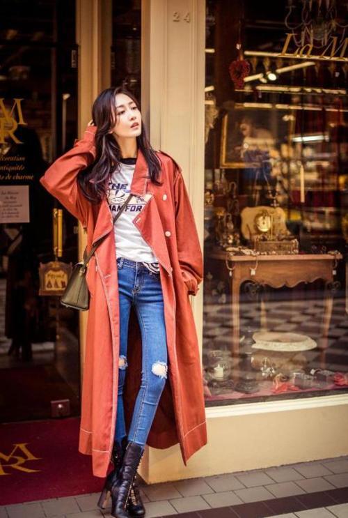 平时被大家称为女神的她,你看见过她真正的素颜面孔吗?