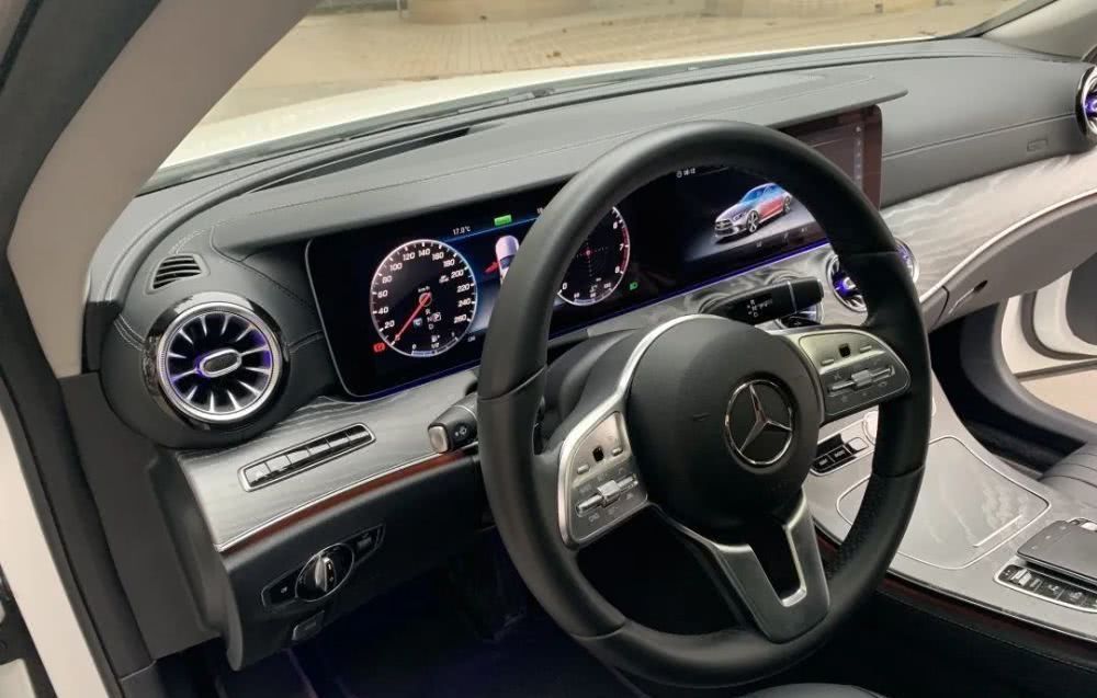 『动力』评测奔驰CLS3504MATIC80万买台四缸的四门轿跑车到底“疯不疯”