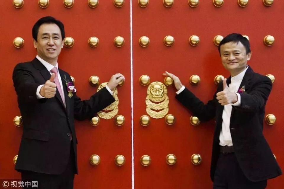 雷军上市敲钟穿得像新郎，画风喜庆我不敢看，史上最全敲钟攻略