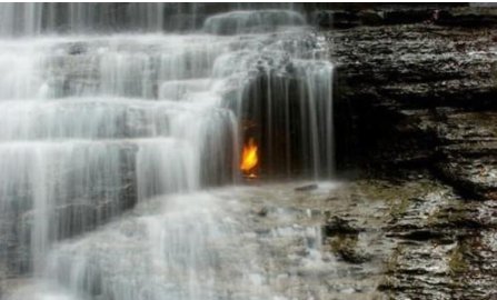 大自然的奇丽景色,宛如仙境