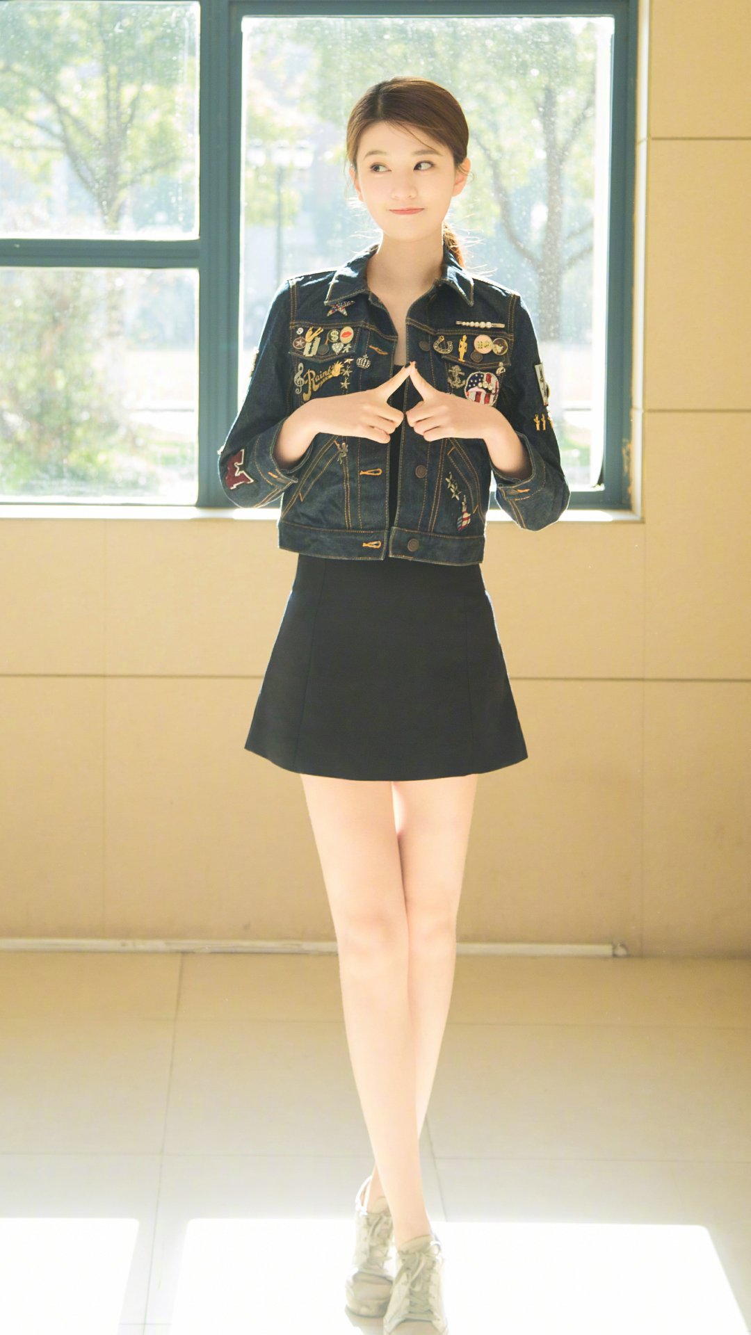 乔欣如此完美的长腿,让所有女星羡慕,却差点被牛仔短裤给毁了