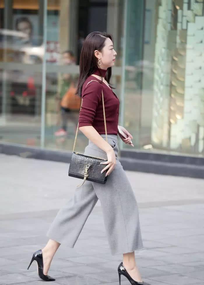 温婉柔美的阔腿裤,上身很有小女人的味道