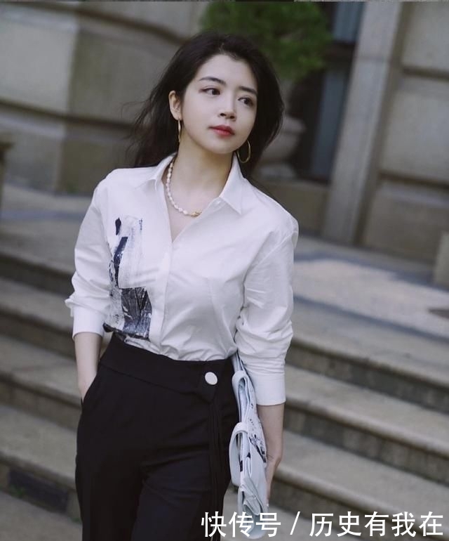 『漂亮』气温回升薄弱爽利的春装方式了,这种漂亮的穿衣搭配轻轻松松掌控