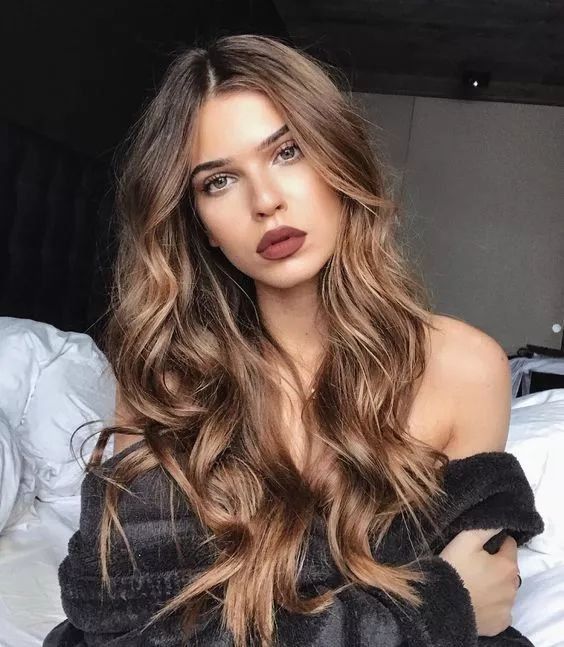 张天爱就是行走的发色卡，她的冷色调超显白!我也可以拥有吗?