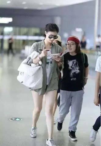 王子文脱掉高跟鞋打70分，高圆圆80分，蒋欣95，而她直接打200