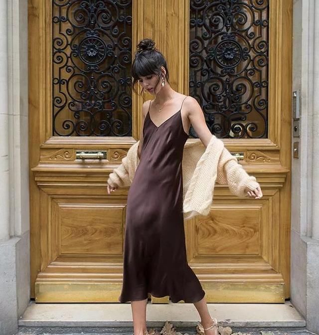  「漂亮」早春流行穿这些连衣裙,一款比一款洋气高档,搭配外套更漂亮