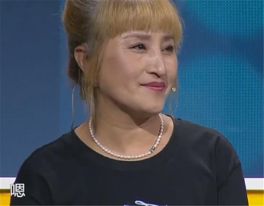 53岁大妈火了，一上镜头惊艳全场，涂磊：是个大美人