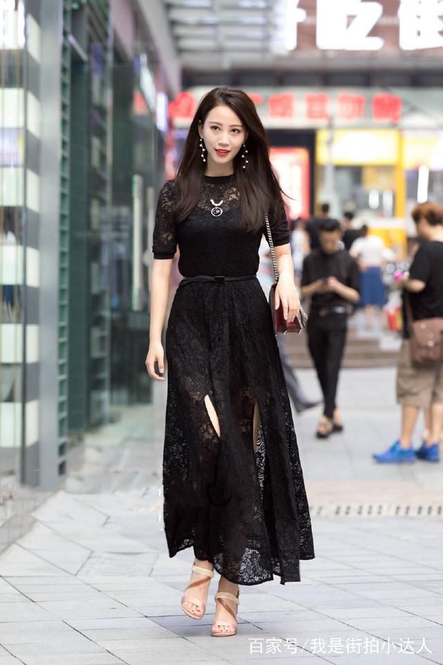 街拍图1穿蕾丝长裙，个高，性感，有颜值，真是太迷人了！