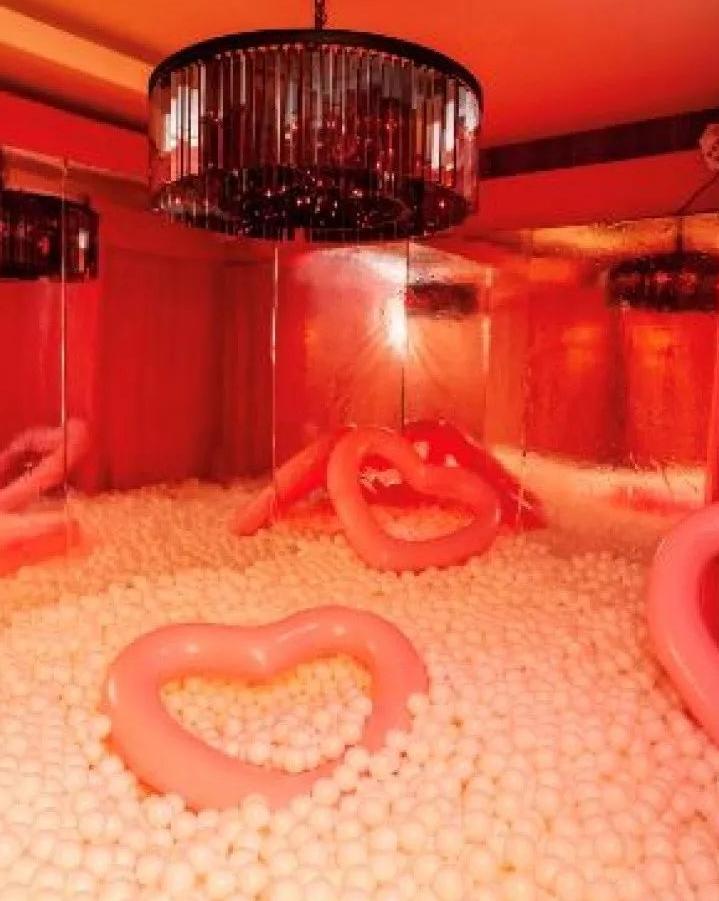 女友有9亿美元身家, 送什么礼物才不会被嫌弃?