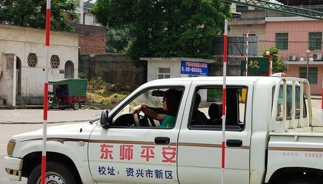 「驾照」想尽快考取驾照?学员做到这5点,科二科三百分百通过