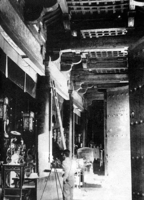  【中国】梁思成林徽因的文化远征：万里跋涉找到“中国第一国宝